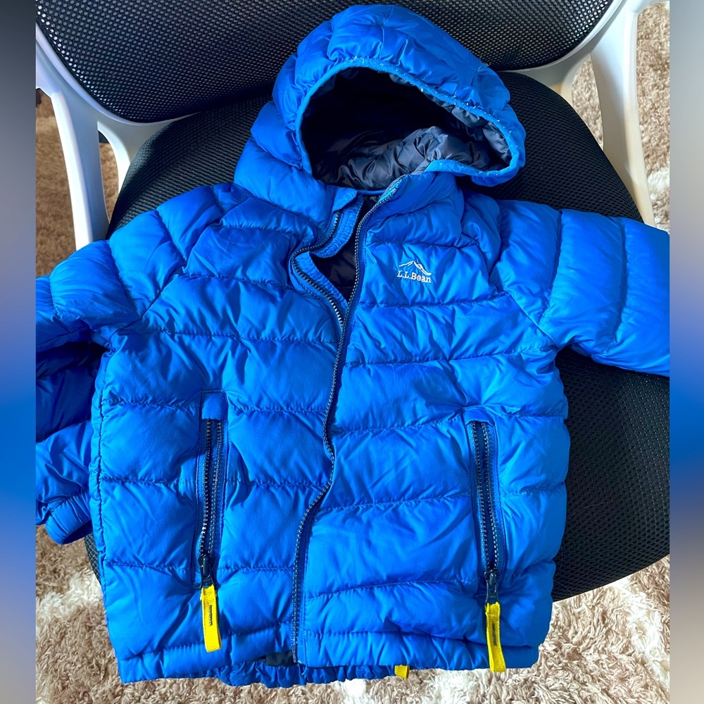 LL Bean Ultralite 650 Down jacket size 3T